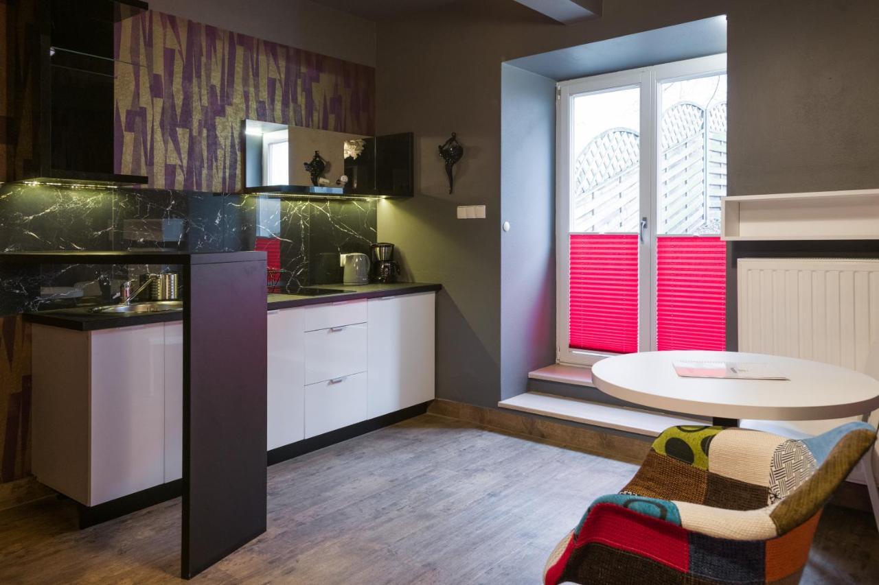 Yourplace Romantic Apartment With Private Patio Krakow Bagian luar foto