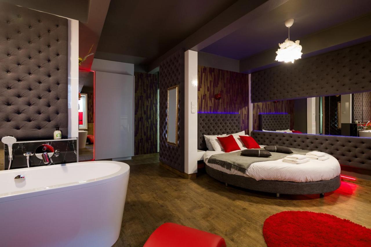 Yourplace Romantic Apartment With Private Patio Krakow Bagian luar foto